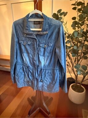 Cavalini Light Blue Denim-Style Utility Jacket